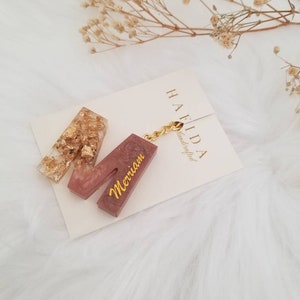 Llavero de resina Llavero personalizado Regalo de cumpleaños Letra Nombre Llavero Llavero inicial Llavero personalizable Idea de regalo para amigo
