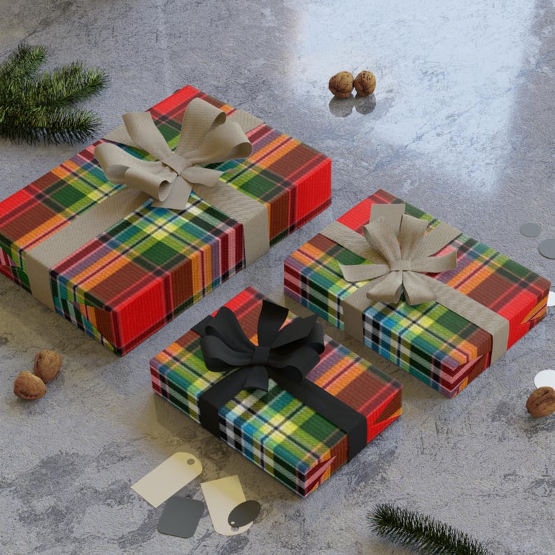 Tartan Gift Wrap – Luxury Eco Wrapping Paper with Classic Plaid Design, Recyclable Gift Wrap for Birthdays, Christmas & Scottish Gifts image 4