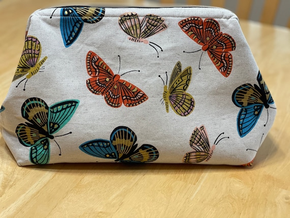 Retreat Bag (Large) / Make-up Toiletries Case