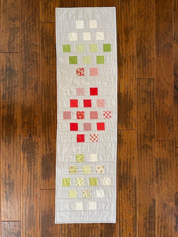 Christmas Figs Modern Table Runner