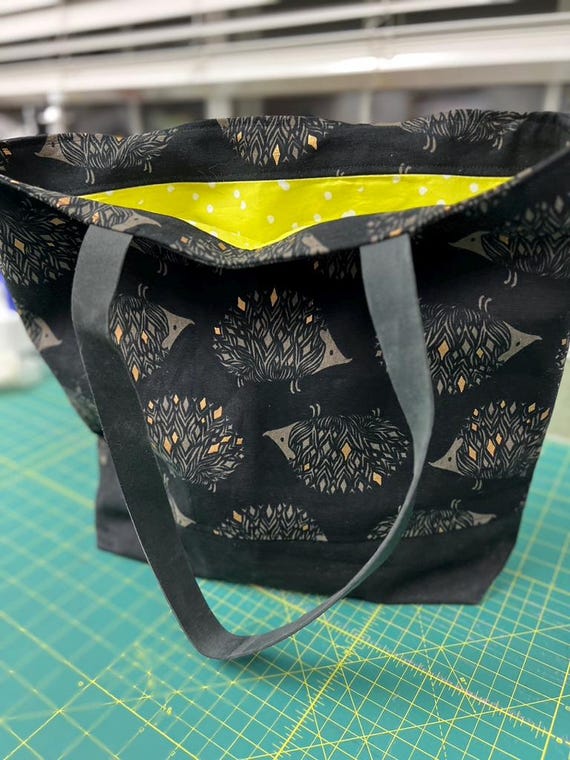 Market Tote - Hedgie