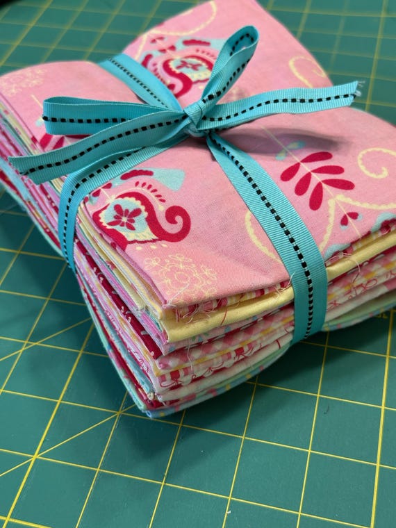 Folk Heart by Rosalie Quinlan for LECIEN - FQ Bundle