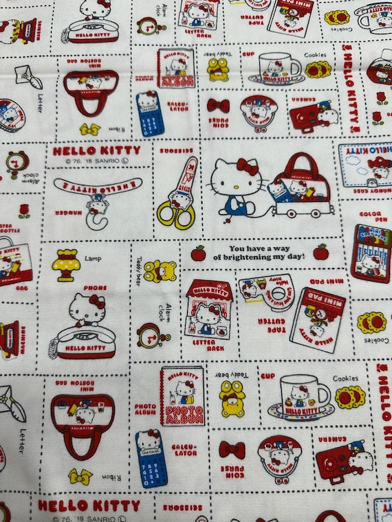 CANVAS - Hello Kitty Back to School (Cream)