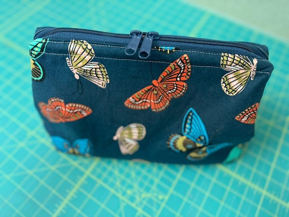 Retreat Bag (Large) / Make-up Toiletries Case (Dark)