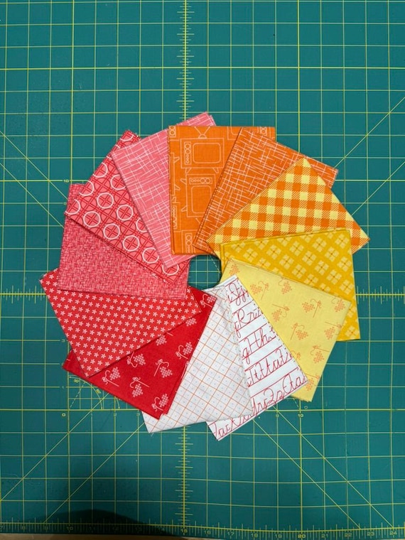 Lori Holt Fat Quarter Warm Bundle from Riley Blake