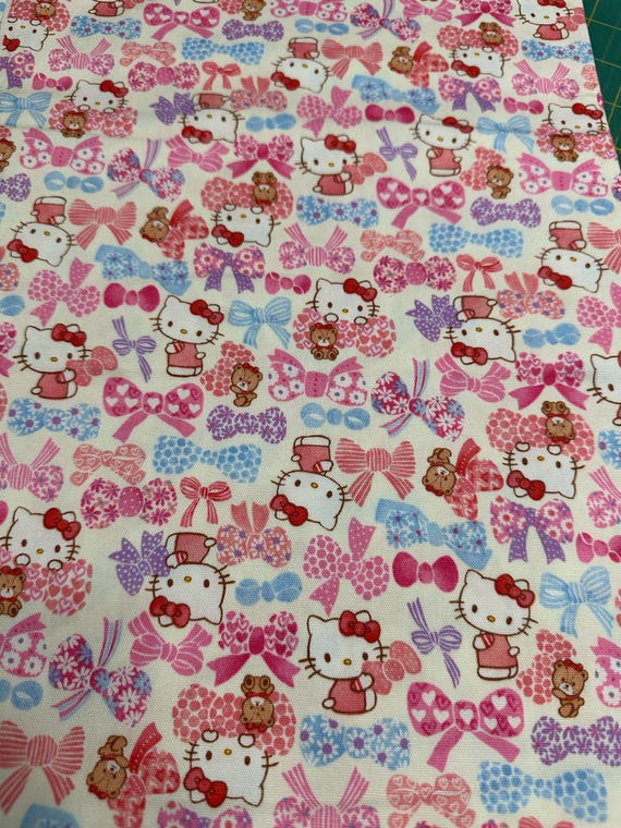 CANVAS - Hello Kitty & Bows