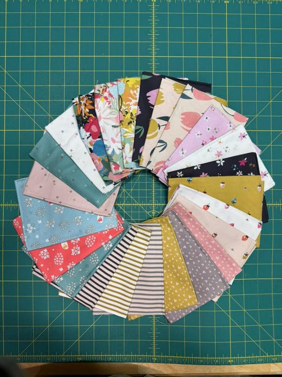 Bloom Fat Quarter Bundle by Cottonvill