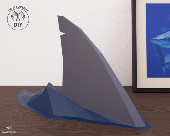 Weißer Haifischflosse Papercraft, 3D Haifischflosse Papierskulptur, Flosse  PDF Vorlage, Low Poly Hai, Haiflosse mit Wellendekor, DIY Geschenk Haifisch  - .de