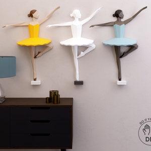 Ballerina Papercraft 3D Dekoracja ścienna Rzeźba, Low Poly Ballerina Wall Art, diy Ballerina Dancer do pokoju dziewcząt, PDF, SVG, DXF, Studio3