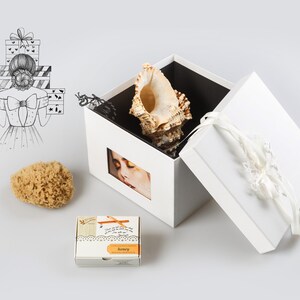 Honey Luxury Pamper Gift Box, Birthday Gift, Hug in a Box, Self Care Package, Parent Gift, Thinking of You Box, Thank you Gift