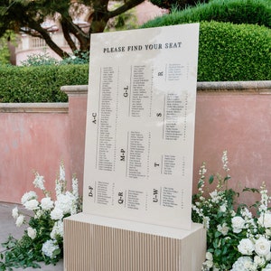 40&quot; Ripple Acrylic Wedding Stand | Seating Chart Stand