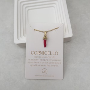 Collar con amuleto de la suerte de cornicello, corona italiana, cuerno rojo, para suerte y protección.