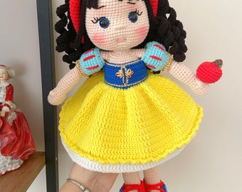 Muñeca princesa amigurumi, Blancanieves, muñeca hecha a mano, juguetes amigurumi, muñeca de crochet, Blancanieves de crochet, princesa de crochet