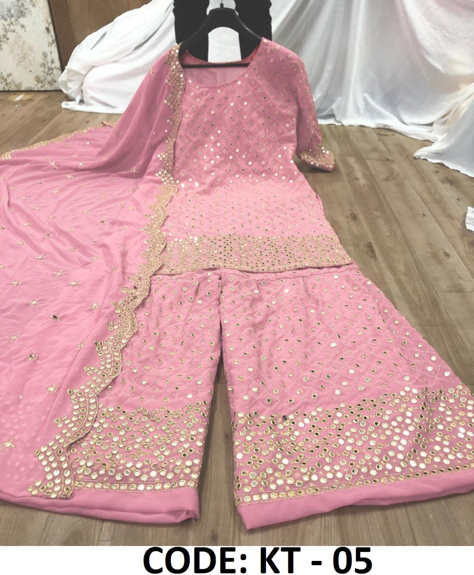 sharara suit for haldi function