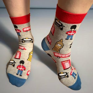 London Icons Socken: Big Ben, Bus, Union Jack Royal Guard Baumwollmischung Neuheit Geschenksocken EUR 39-46 UK 6-11