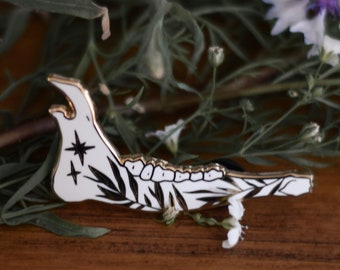 Deer Jawbone Pin (jawbone enamel pin, bone lapel pin, witchy jewelry, cottagecore pin)