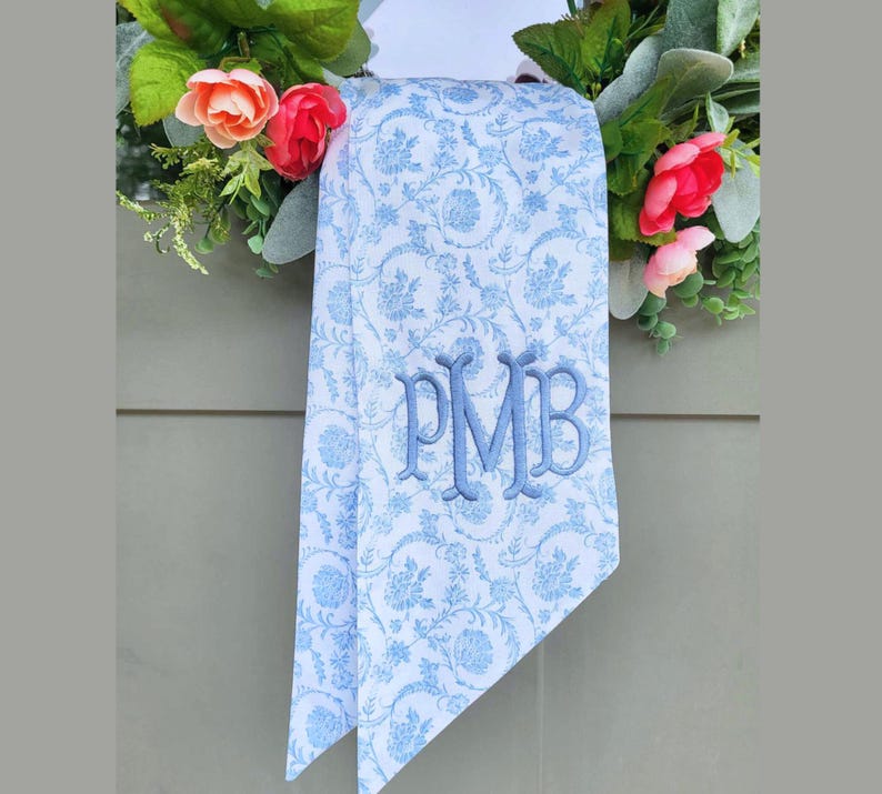 Chinoiserie Wreath Sash Light Blue Floral Wreath Scarf Housewarming Gift for Newly Wed Couple Gift Bridal Shower Decor Blue Chinoiserie Bow