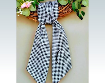 Wreath Sash Houndstooth Wreath Scarf Personalized Black and White Wreath Tie Houndstooth Sash for Front Door Wreath w/ Embroidered Monogram
