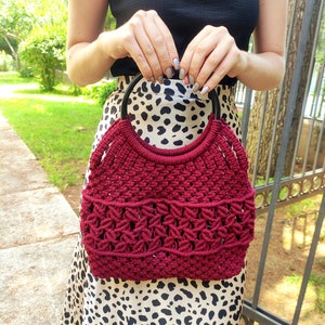 Handmade Macrame Shoulder Bag: Boho Crossbody Purse