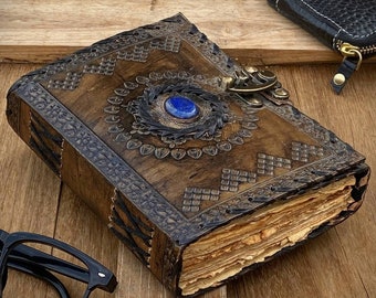 Notizbuch aus geprägtem Leder: Lapislazuli-Stein, Vintage-Schloss, Büttenpapier