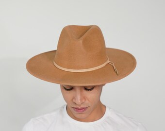 Camel Wide Brim Fedora Hat with String, Big Wide Brim Fedora Hats for Women Men Western Suede Hat Large Felt Panama Hat Rancher Hat