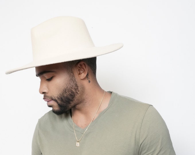 Men's Wide Brim Fedora Hat in Chiffon