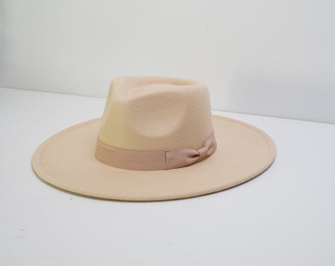 Men's Cream Wide Brim Fedora Hat with Gross Grain Ribbon