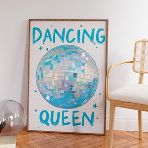 Impresión "Dancing Queen Gimme" | Póster de banda musical, arte mural, bola de discoteca retro, fiesta, años 80 y 70, decoración de dopamina, paquete de impresión, Grecia, Mamma Mia