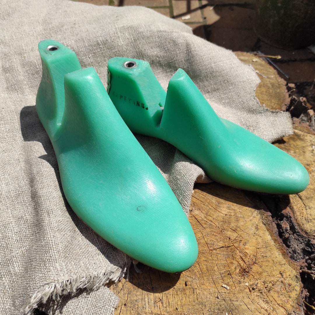 VINTAGE SHOE FORMS Cobbler/shoe Maker's Plastic Man Lasts Etsy
