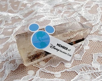 Classic Disney Vacation Club-Themed MagicBand Slider Sticker For Members In White | Clear Vinyl Decal for Laptop, Phone Case for DVC Members