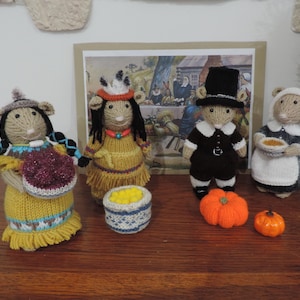 hamster mouse "Tanksgiving" plush animal toy hand knitted amigurimi doll