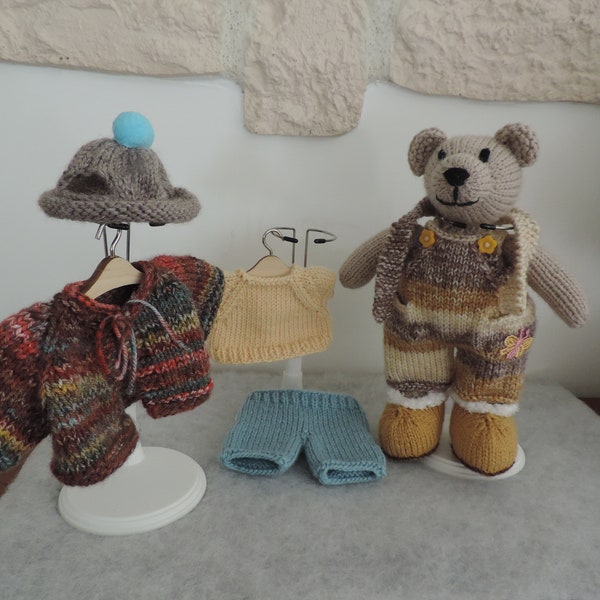 peluche poupée ours et sa garde robe tricoté à la main ensemble de vêtements pour poupée "Teddy l'ourson"