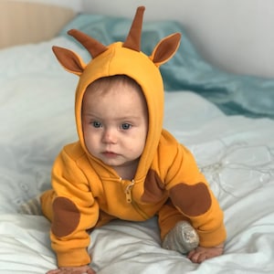 Baby bright romper | Yellow giraffe | Original Baby clothing | Clothes for boys and girls | Cartoon Madagascar