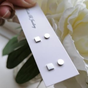 Juego de aretes, aretes pequeños de plata de 4 mm, aretes delicados, aretes de plata, aretes geométricos, regalo de joyería para mamá, esposa. Amigo