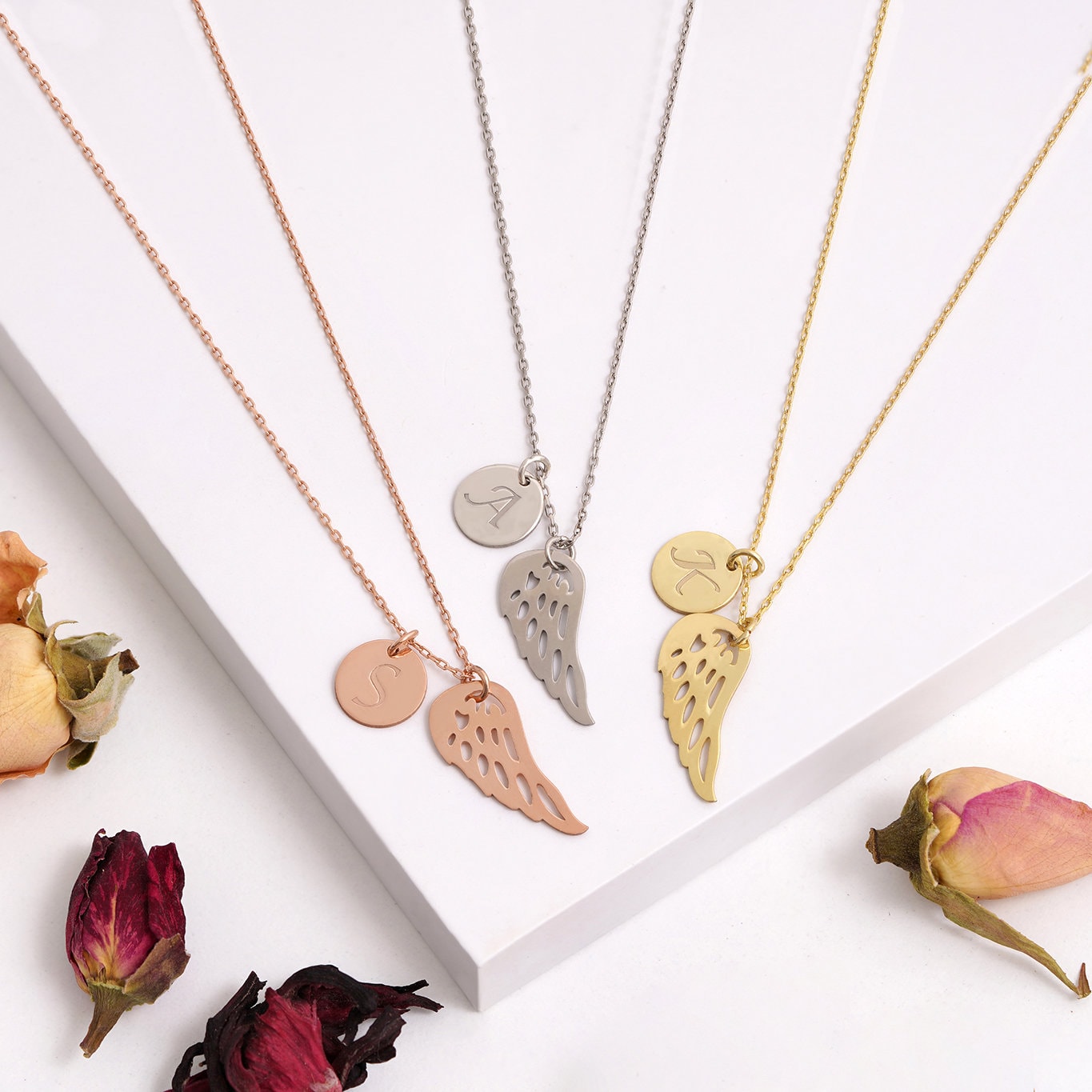 Necklace with one clearance letter