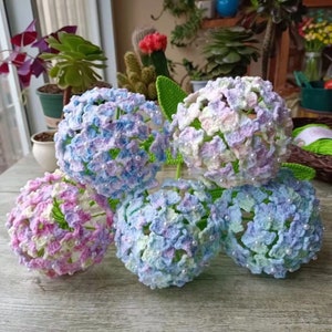 Crochet Hydrangea,Finished Product,Knitted Flowers,Living Room Decoration,Gift for ,Birthday,Anniversary,Wedding