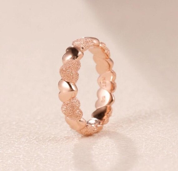 Matte Brilliance Hearts Ring Rose Gold 