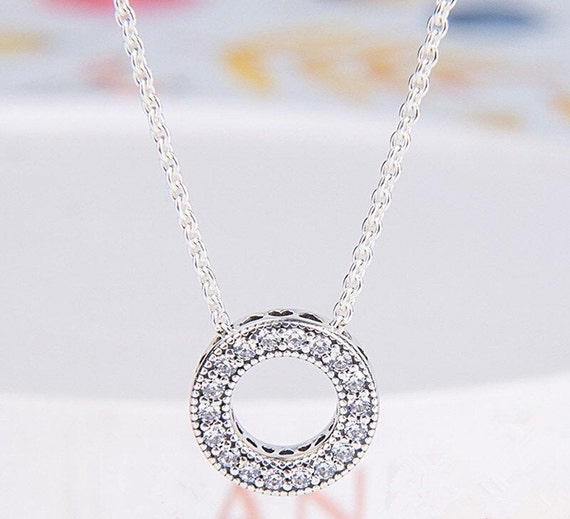 Logo Pavé Circle Collier Necklace 100 