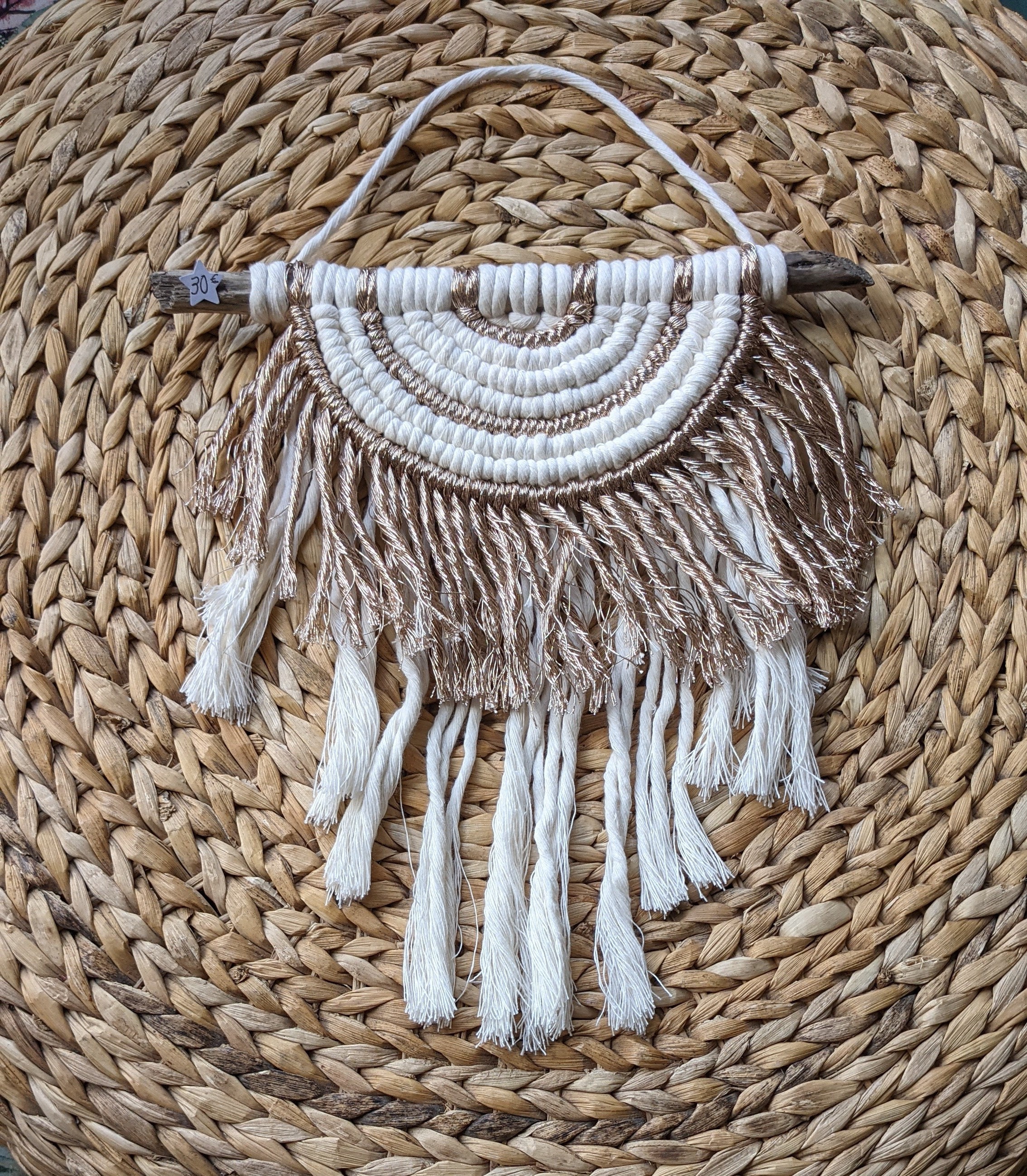 Décoration Murale , Suspension en Macramé Milky Rainbow