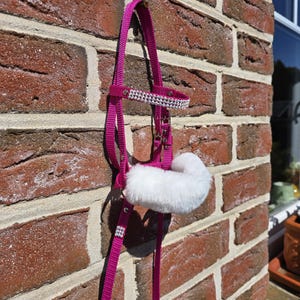 Briglia per Hobby Horse con frontalino glitterato, imboccatura, sottogola in peluche e redini fisse *SU MISURA - Guarda il video! immagine 10