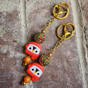 Cozy Penguin | Christmas Themed Beaded Keychain with Silicone Penguin Bead (listing is for 1 keychain)