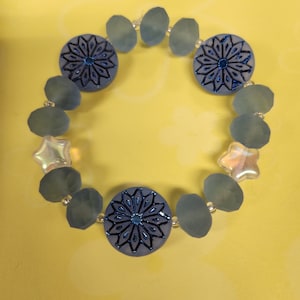 Glass and Czech glass beads stretchy bracelet
