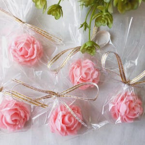 20 mini saponette a forma di fiore, per ringraziare la sposa, per matrimonio, per gli ospiti, mini saponette, olio essenziale di limone.