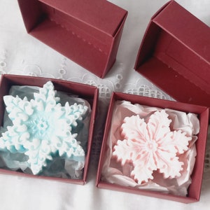 Snowflakes, Mini Christmas gifts, Ready-made gifts, Small, Wrapped.