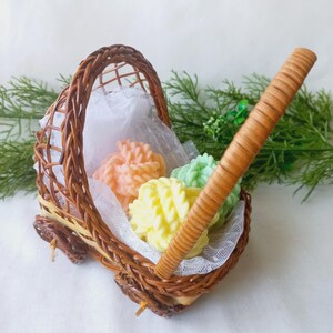 ギフト、カートに入った石鹸、既製のギフト、祖母、愛人、妻、ガールフレンド、裁縫師、女の子へのギフト、洗礼のギフト。