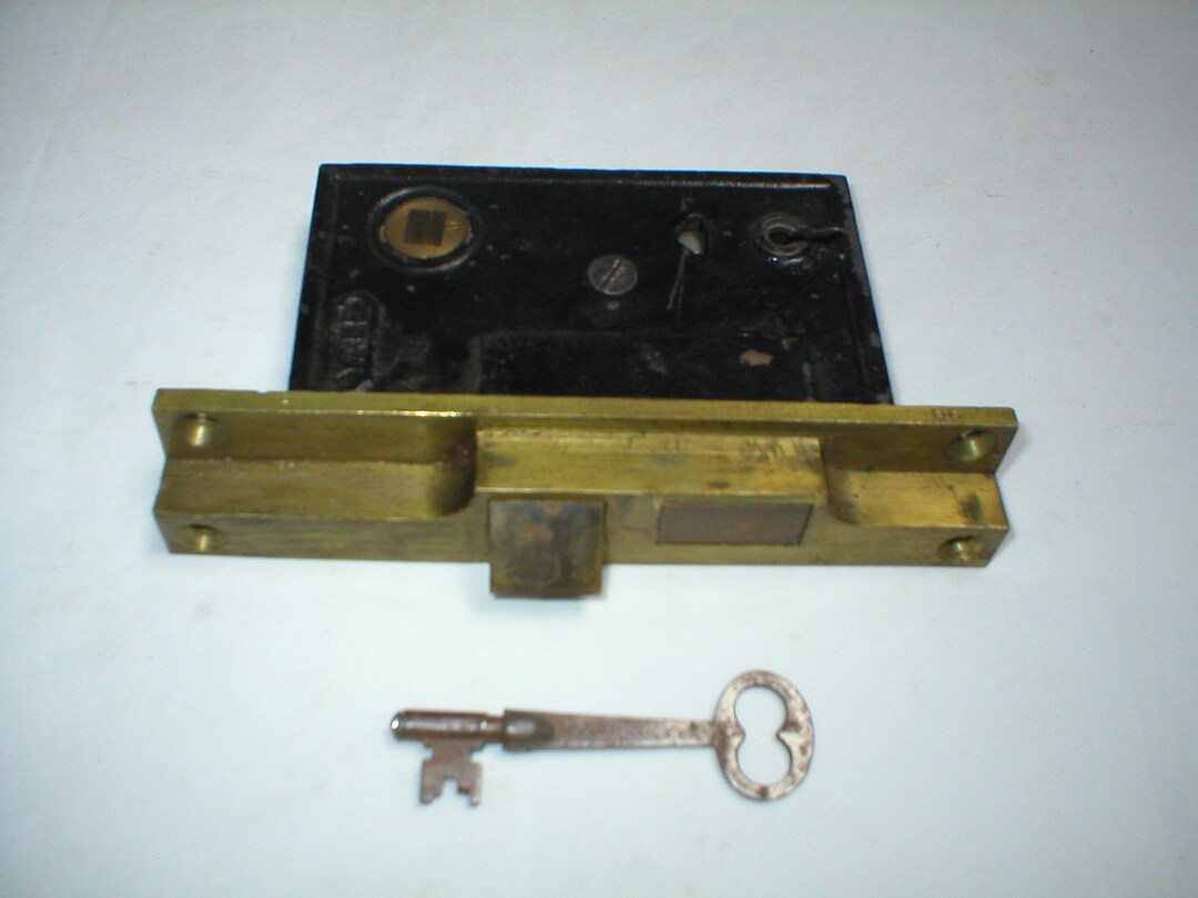 Antique Yale Rabbit Style Mortise Lock With Key Etsy