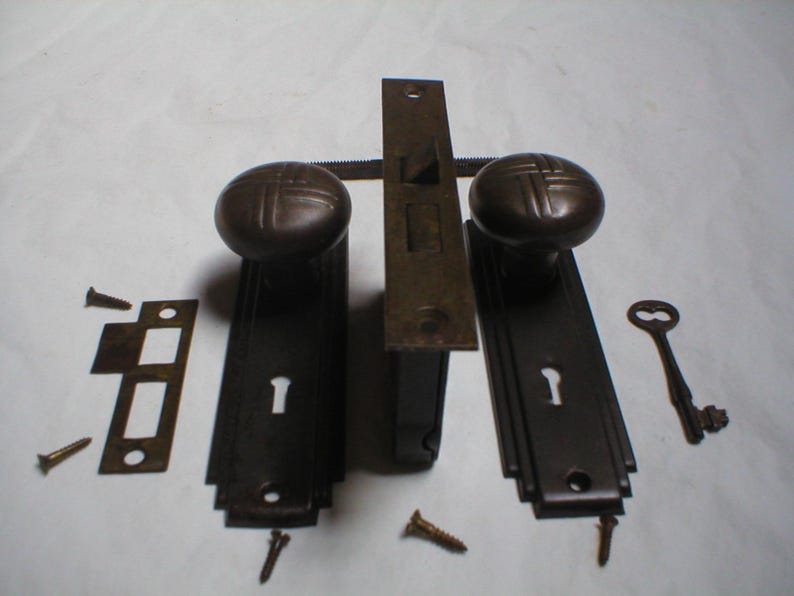 Antique Art Deco Era Door Hardware with Durex Knobs bild 2