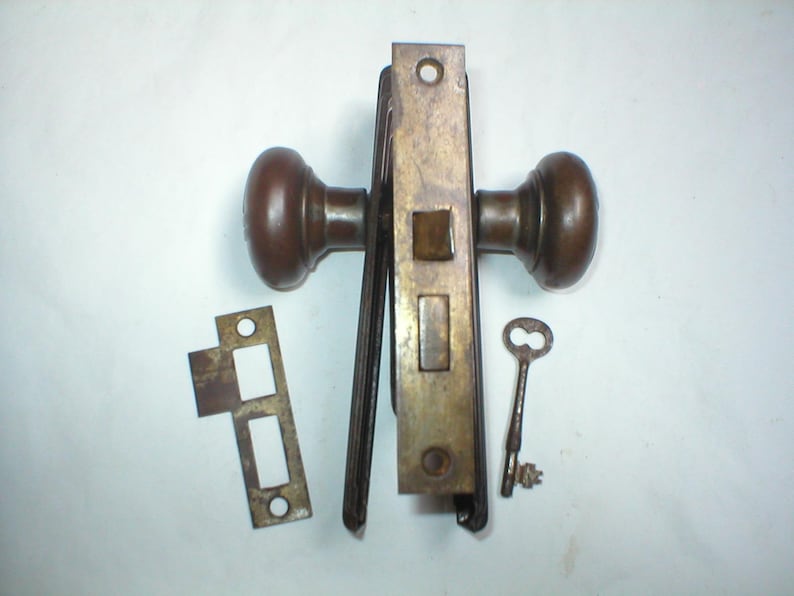 Antique Art Deco Era Door Hardware with Durex Knobs bild 6