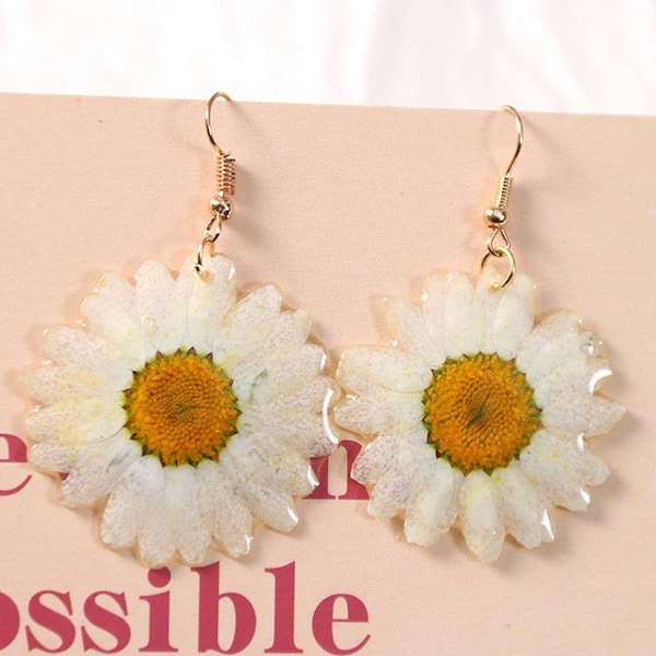 Real Daisy Earrings pressed flower earring Resin Ornament Wholesale Handmade real flowers making Resin Jewelry Crafts Gift for her,H233