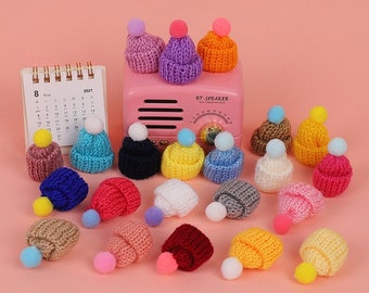 10pcs Mini knitted Hat Pom Poms Hat Knit Hat Earrings Holiday Ornament Wine Bottle Hat DIY Cute Hat Crafts Keychain Christmas Gifts,H170